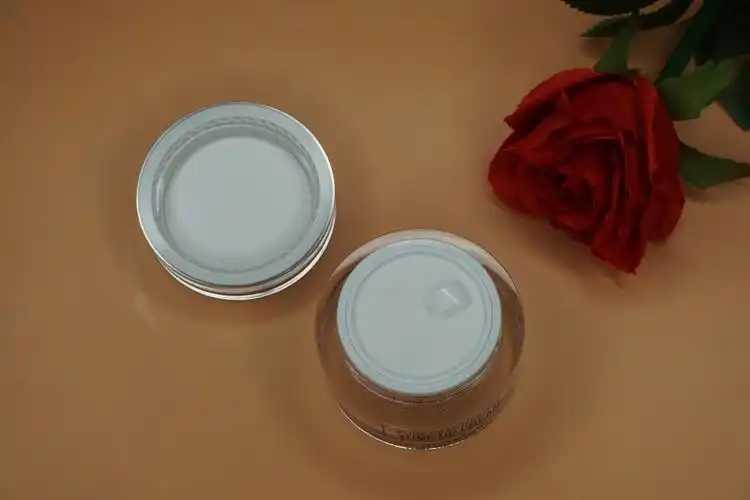 素颜霜是什么时候涂的