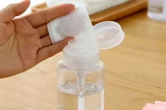 酒精可以卸指甲吗 酒精能当美甲清洁剂吗