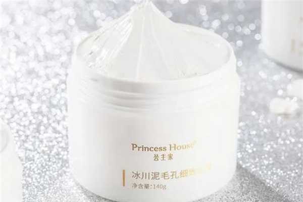 泥膜什么时候用效果最佳?泥膜适合什么肤质的人用 泥膜什么时候用效果最佳?泥膜适合什么肤质的人用