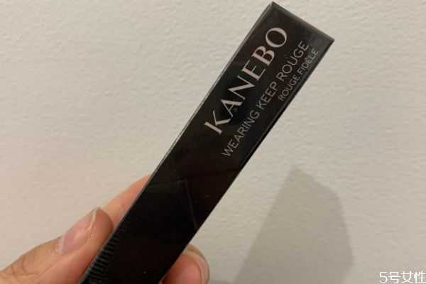 嘉娜宝口红怎么样？嘉娜宝口红哪个色号火