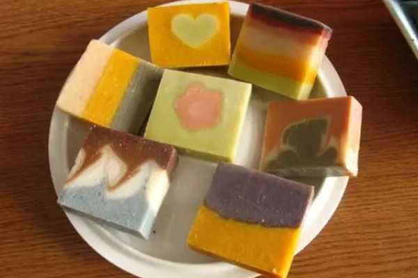 手工皂的功效和作用 手工皂的功效和作用