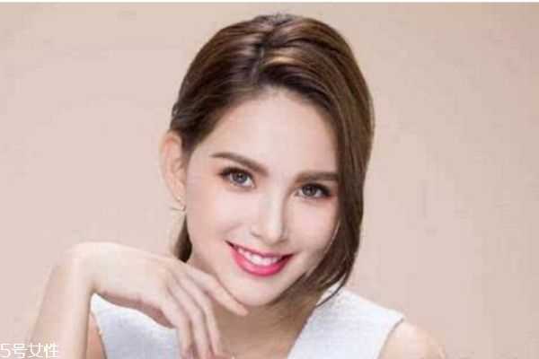 鼻子塌怎么化妆