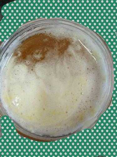 蜂蜜上大量白色泡沫能吃吗 蜂蜜上大量白色泡沫能吃吗