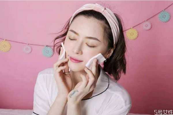 去角质后可以敷面膜么?敷完面膜后能去角质吗 去角质后可以敷面膜么?敷完面膜后能去角质吗