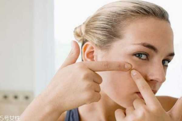 经期长痘痘如何调理