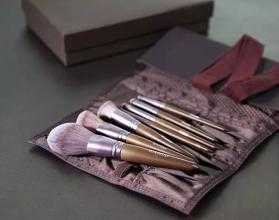 黛末化妆刷好用吗?黛末化妆刷的使用方法