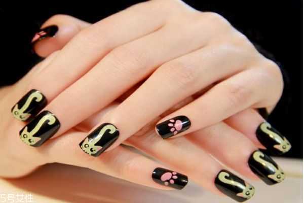 经常做美甲有什么危害吗？多久做一次美甲最好呢