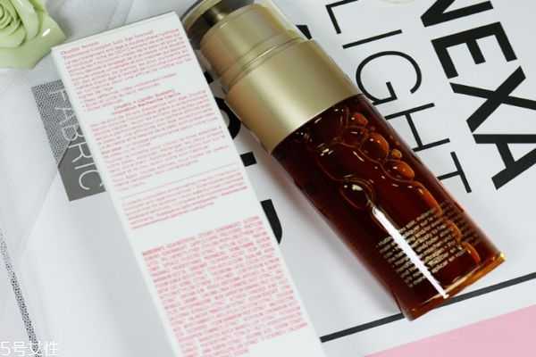 娇韵诗双萃精华使用顺序