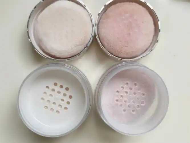 散粉变色怎么回事