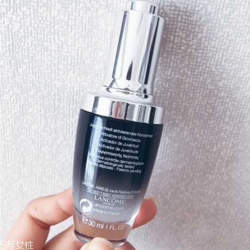 兰蔻小黑瓶用了长痘是怎么回事