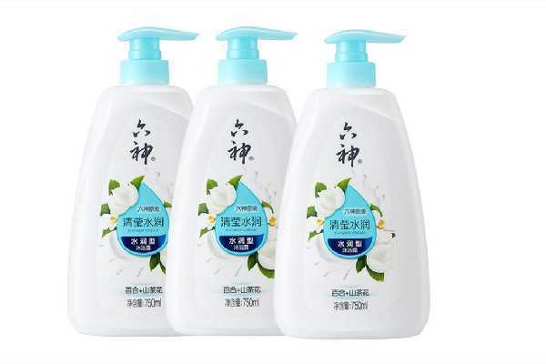 沐浴露用手好还是沐浴球好