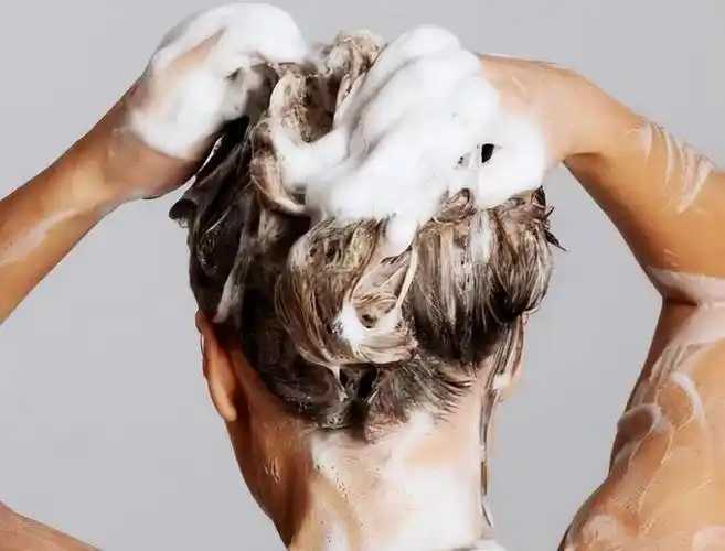 护发素有化学成分吗