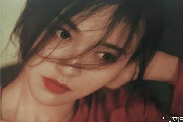 脸上浮粉怎么办?脸上总是浮粉小妙招 脸上浮粉怎么办?脸上总是浮粉小妙招