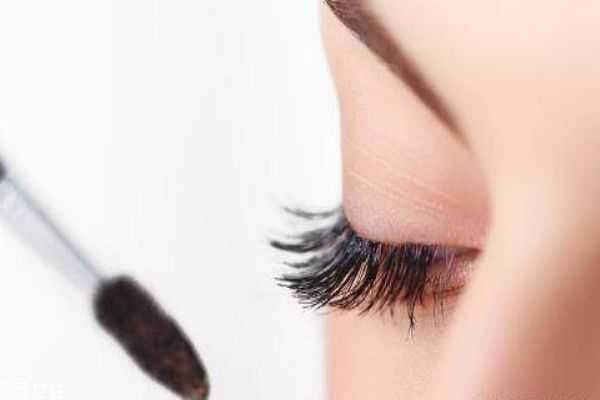 睫毛怎么刷好看?睫毛膏使用技巧和方法 睫毛怎么刷好看?睫毛膏使用技巧和方法