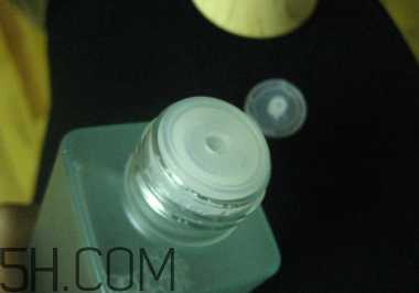 御泥坊控油爽肤水怎么样？御泥坊控油爽肤水好用吗？