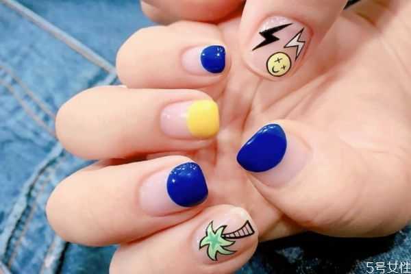 指甲油为什么会黏黏的 指甲油为什么会黏黏的