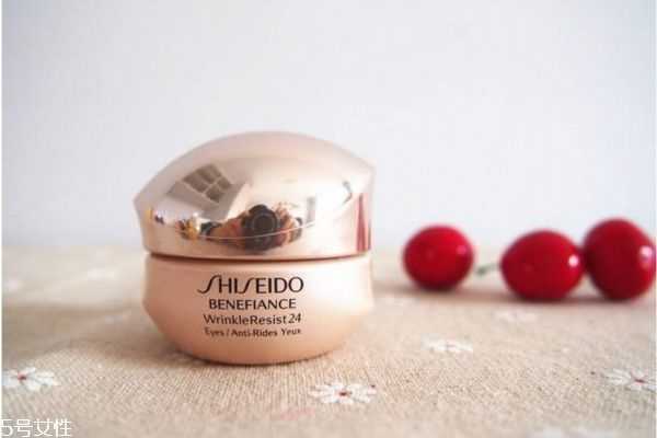 盼丽风姿眼霜适合什么年龄