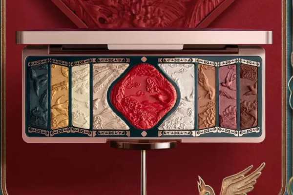 花西子眼影盘怎么样 花西子眼影盘怎么样