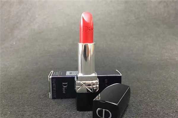 迪奥的口红好还是香奈儿的口红好