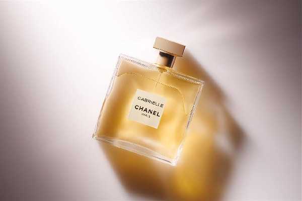 买的香奈儿香水放了一年还能用吗 买的香奈儿香水放了一年还能用吗