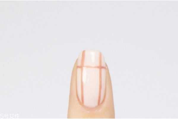 日系田园风美甲怎么做？丝绒美甲做法教程