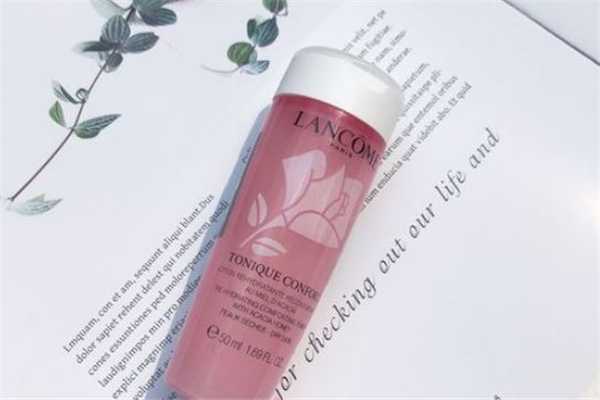 玫瑰水保湿补水效果好吗