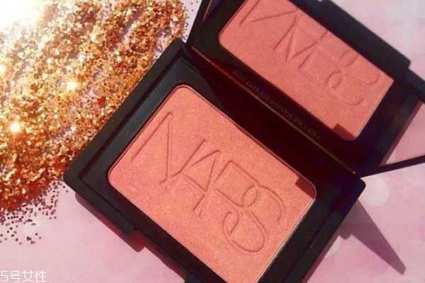 腮红怎么涂好看 这些腮红的误区要知道