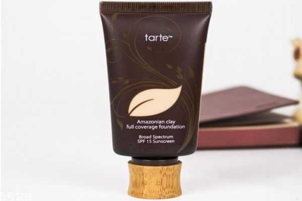 油性皮肤适合的粉底 这几款粉底最适合油皮