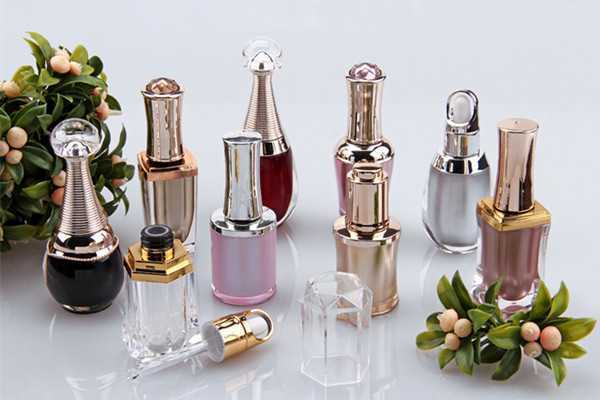 指甲油能天天涂吗 指甲油能天天涂吗