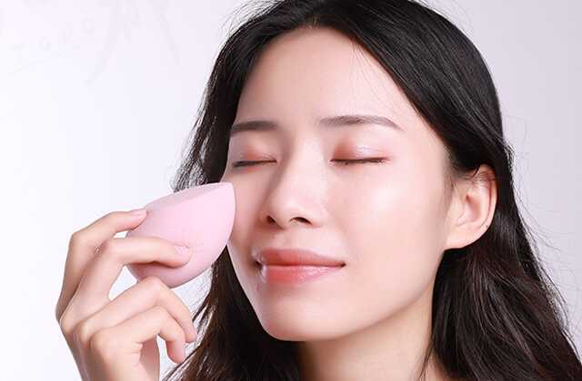 怎么用美妆蛋上粉底液 怎么用美妆蛋上粉底液