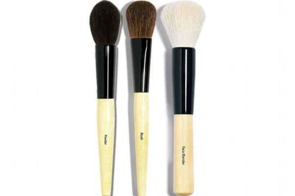 腮红刷用圆头还是斜头?腮红刷斜角好用还是圆的好 腮红刷用圆头还是斜头?腮红刷斜角好用还是圆的好