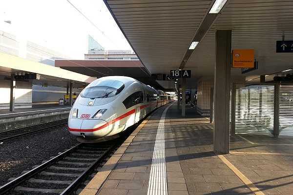 高铁上能带化妆品吗?高铁上带化妆品有哪些规定 高铁上能带化妆品吗?高铁上带化妆品有哪些规定