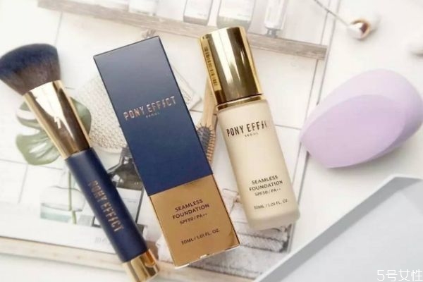 怎么挑合适的粉底液？粉底液用量多少合适？