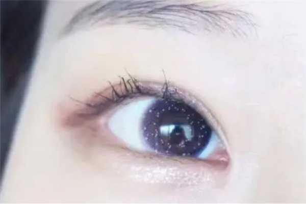 美瞳买回来可以直接佩戴吗 美瞳买回来可以直接佩戴吗