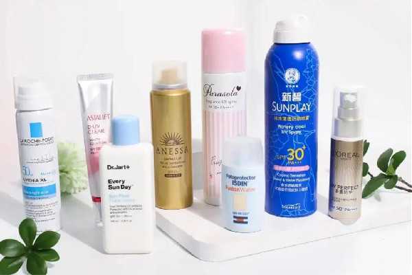 防晒霜用洗面奶可以洗掉吗 防晒霜用不用卸妆