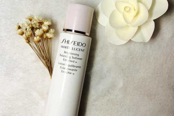 春秋油皮痘痘肌爽肤水有哪些 春秋油皮痘痘肌爽肤水有哪些