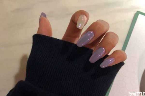 用延长胶要先上底胶吗 用延长胶要先上底胶吗