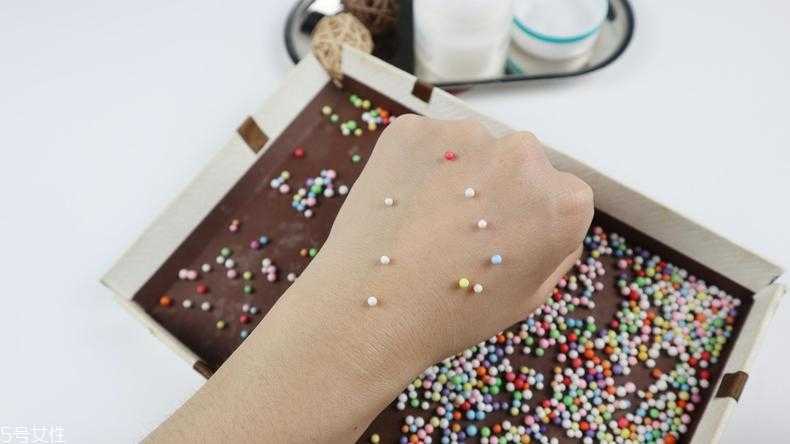 珂润面霜和hfp面霜哪个好 2款同价面霜大pk