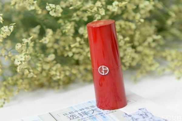 阿玛尼适合夏季的口红 阿玛尼什么口红适合夏季 阿玛尼适合夏季的口红 阿玛尼什么口红适合夏季