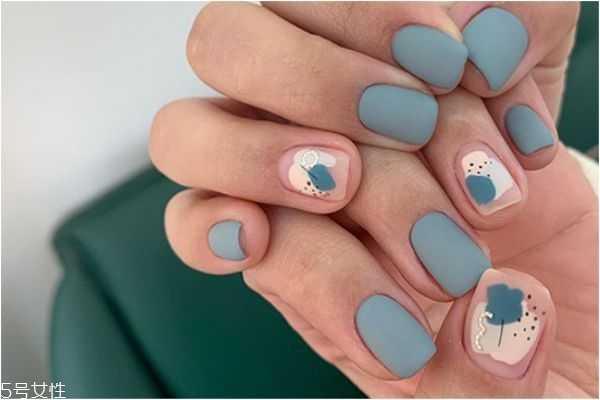 复古橘美甲教程，莫兰迪色丝绒美甲教程