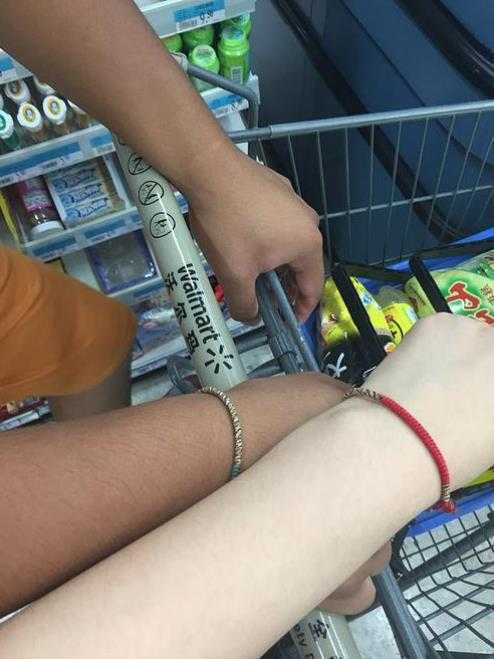 女生的腿为什么都很白?女的为什么比男的白 女生的腿为什么都很白?女的为什么比男的白