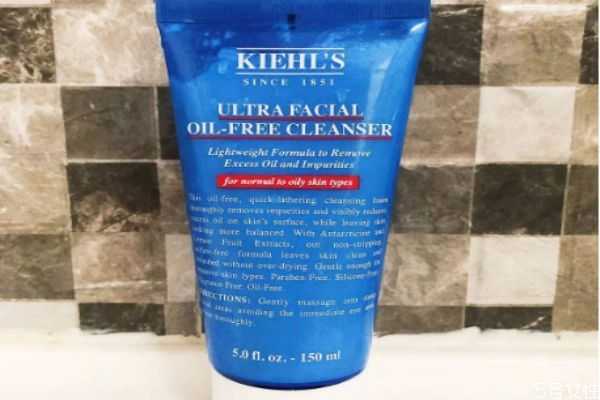 用完洗面奶后脸很紧绷起皮怎么办？弱酸性洗面奶排行榜