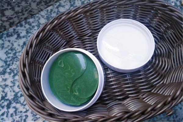 眼膜和眼霜哪个效果好 眼膜和眼霜可以一起使用吗