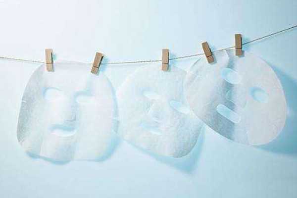 贴完面膜后的正确步骤 贴完面膜后的正确步骤