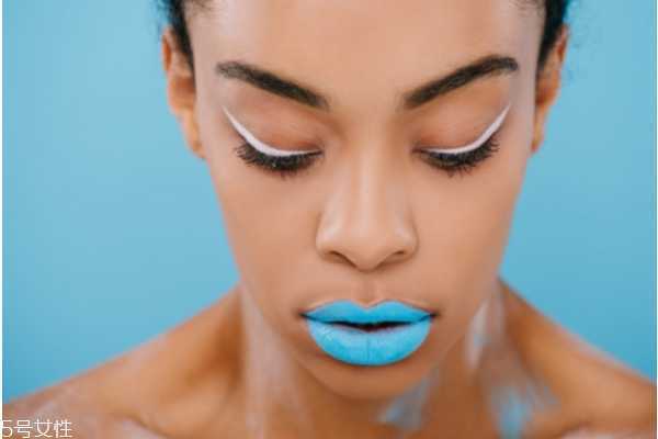 如何清洁面部皮肤