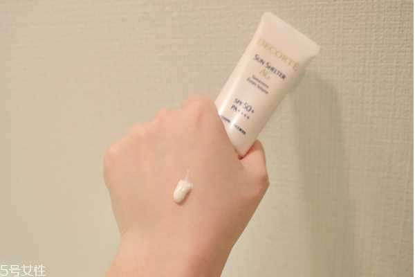 黛珂防晒霜含酒精吗 质感超好的美白防晒霜