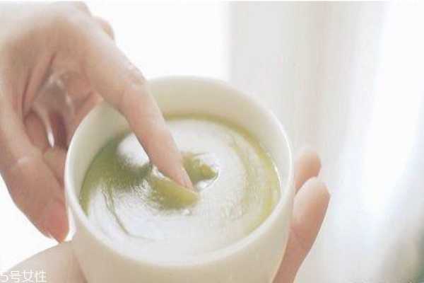 干皮适合什么卸妆产品 干皮适合什么卸妆产品