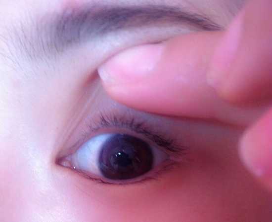 内双眼皮画眼妆技巧 先画眼妆还是先贴双眼皮贴