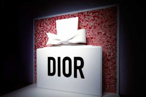 兰蔻和迪奥的区别在哪里？兰蔻和迪奥价格相差多大