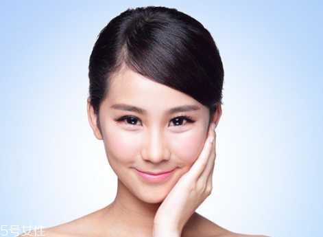 30岁用什么护肤品好 不要让细纹在你脸上停留